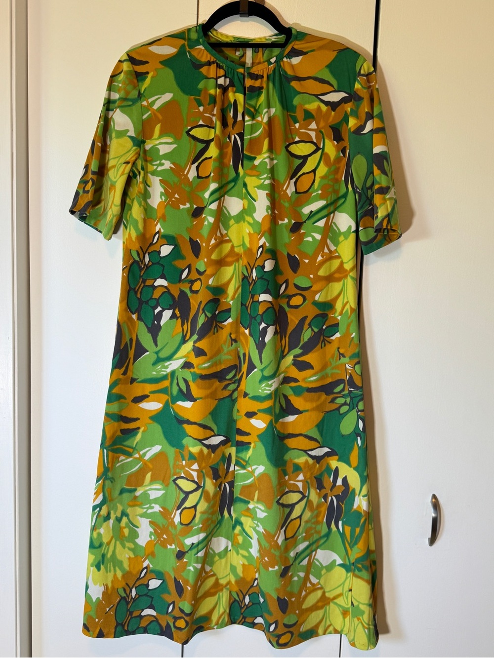 Authentic Vintage Homemade Green Multi-Leaf Print Short-Sleeve Dress